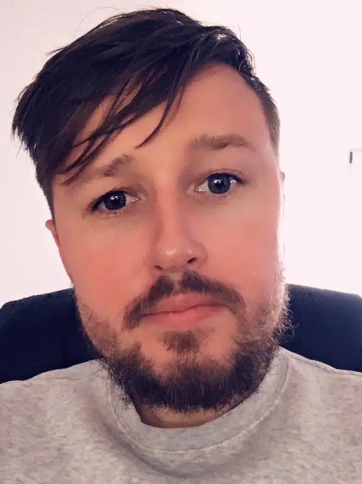 Saül - Site de rencontre gay à Zwischenflüh Profil de Saül, 28 ans, Site de rencontre gay à Zwischenflüh (Berne)
